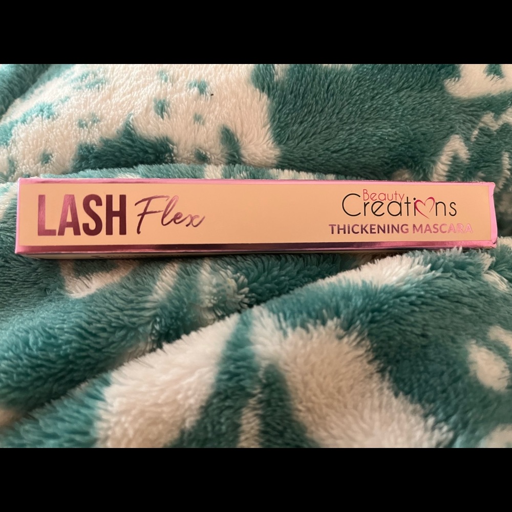 Beauty Creations thickening mascara